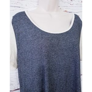 LuLaRoe Tops - Lularoe Grey Classie Tee LuLaRoe Tops - Lularoe Grey Classie Tee